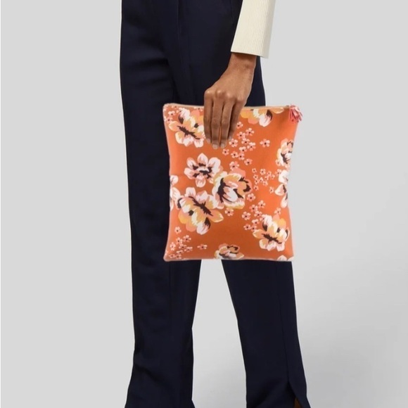 Rachel Pally reversible clutch with dust bag. New without tags. - Picture 3 of 7